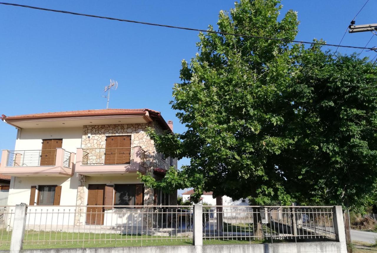 Villa Elva アスプロヴァルタ エクステリア 写真